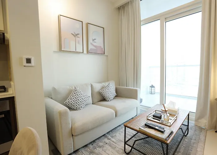 Brown Stone - City & Canal View Reva